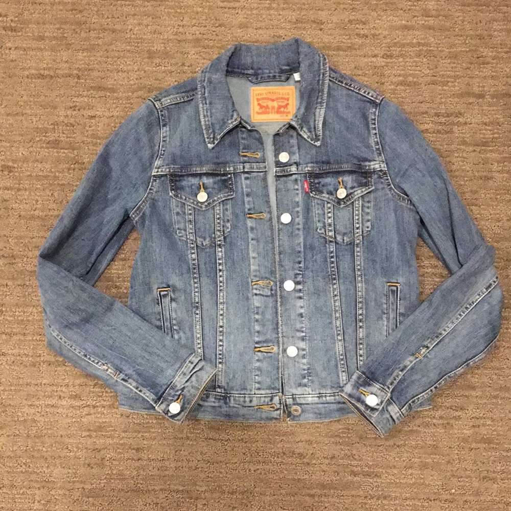 levi’s jean jacket